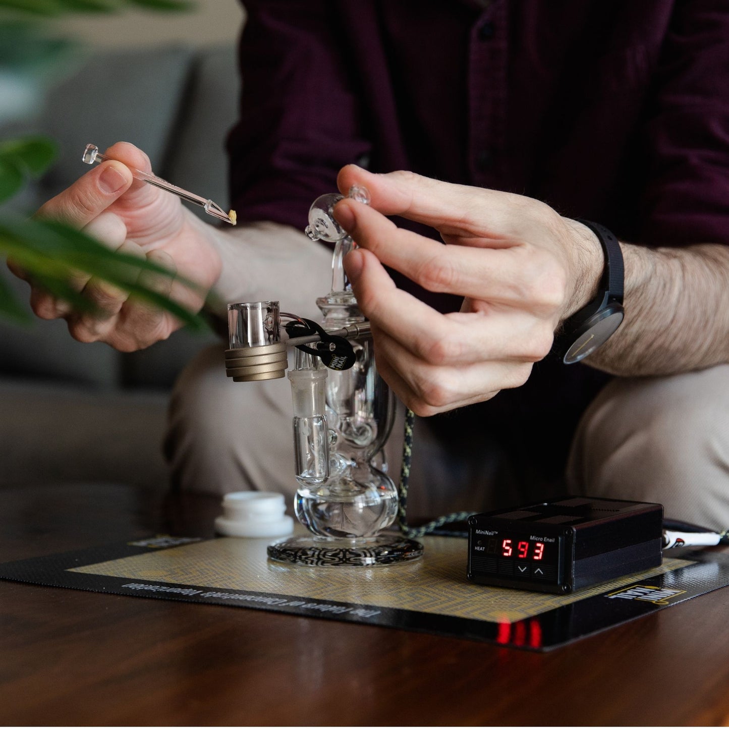 MiniNail enail kit with Titan XL Glass Rig and Quartz Banger