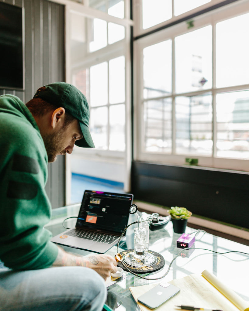 How to Host an Online Summer Dab Sesh