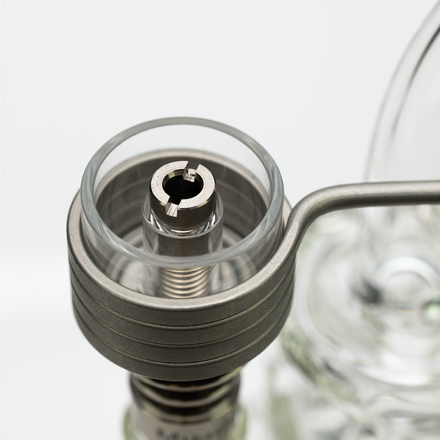 Top View Silver MiniNail 30mm XL Quartz Hybrid Universal Nail on Glass Rig