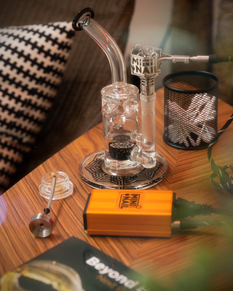 Orange MiniNail Kit and Swiss Honeycomb Glass Rig